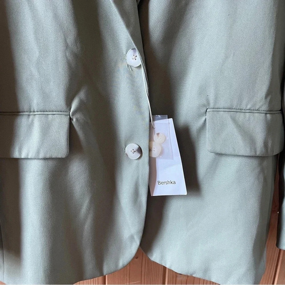 Bershka two button Blazer- Size S - Picture 4 of 9